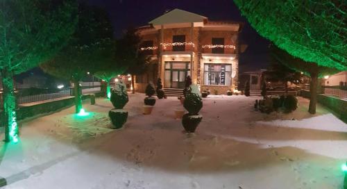  Krystal Hotel in Krystallopigí