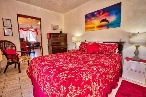 Coconut Palms Inn - image 6