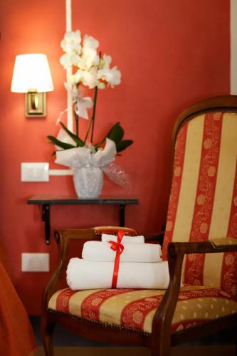Double Room with Private External Bathroom image 7