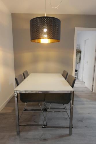Brand new charming apartment next to the river, Sevilla (Foto 9)