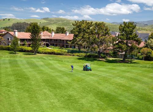 Half Moon Bay Lodge