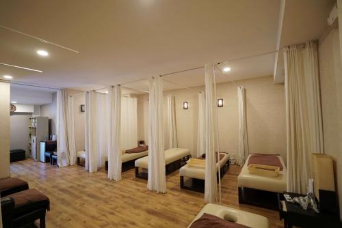 The Tides Hotel Boracay - image 2