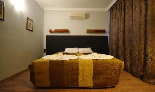 Double or twin room, deluxe, balcony