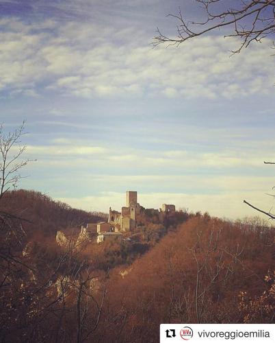  Camere del Castello Carpineti, Pension in Carpineti bei Regnano