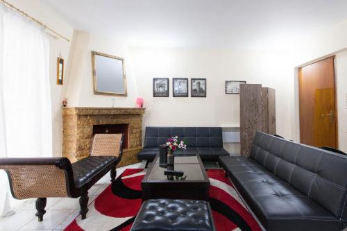  Keratsini Piraeus Greece in Piräus