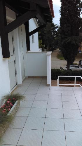 Studio with Balcony