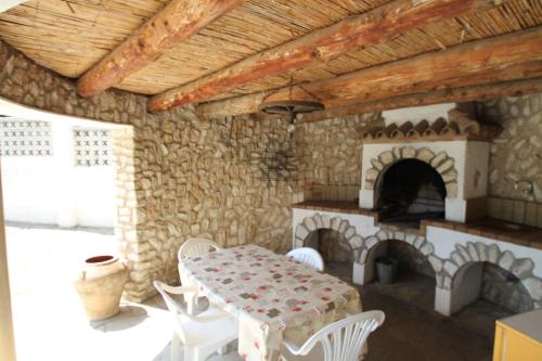 Three-Bedroom Villa image 10