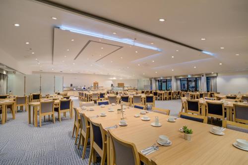 Warwick Conferences - Radcliffe - image 8