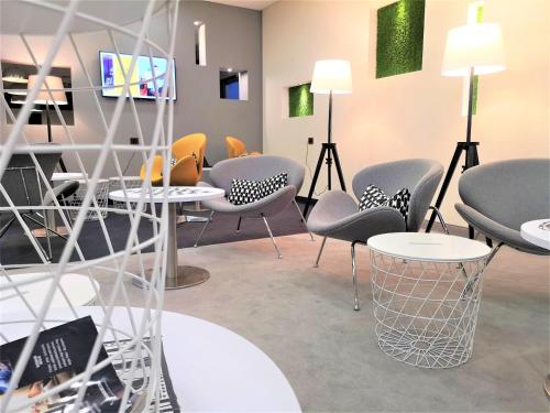 Ibis Styles Vilnius - image 6