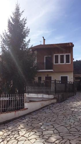  Pauliani downtown, Unterkunft in Pávliani