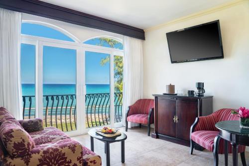 Jewel Paradise Cove Adult Beach Resort & Spa in Runaway Bay