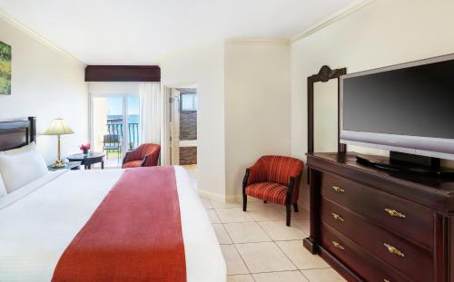 Guestroom, Jewel Paradise Cove Adult Beach Resort & Spa in Runaway Bay