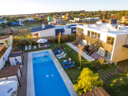 Utvendig, Cara Colomba in La Paloma