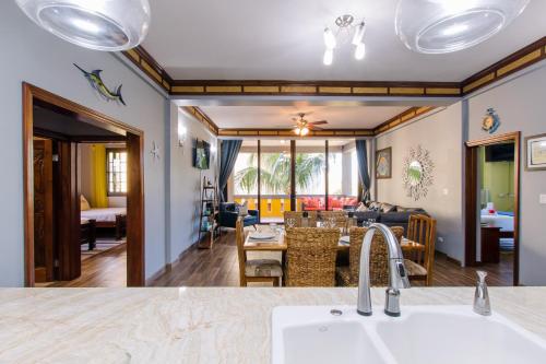 KhalKob's Estate in Placencia