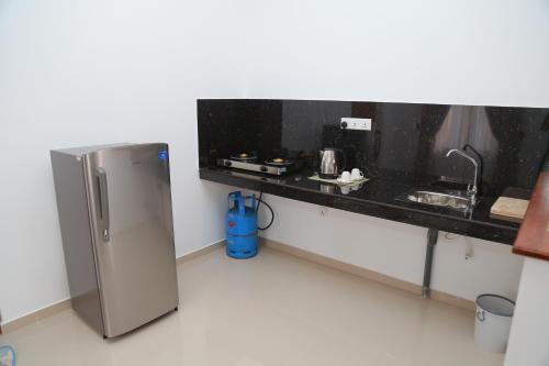 Apartment with Balcony image 4