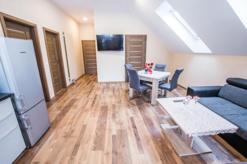 Seadmed, Dwór Skalny Apartamenty, Pokoje i Restauracja Karczma Skalna (Dwor Skalny Apartamenty, Pokoje i Restauracja Karczma Skalna) in Milkow