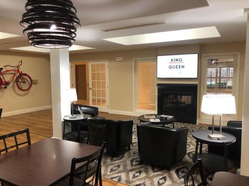 Country Inn & Suites by Radisson, Elizabethtown, KY