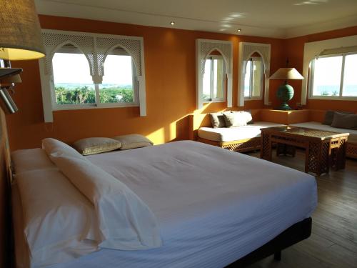 Beach Hotel Dos Mares - main image