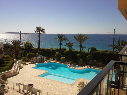 Cannes design vue mer - image 14