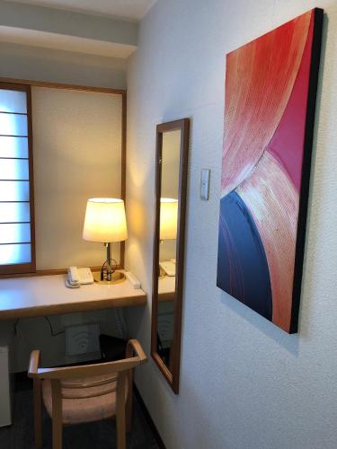 Hotel Yamachou Set in a prime location of Himeji, Hotel Yamachou puts everything the city has to offer just outside your doorstep. Both business travelers and tourists can enjoy the propertys facilities and service