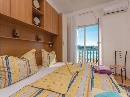  One-Bedroom Apartment in Posedarje in Posedarje