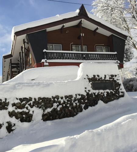 Myoko Ski Lodge in Akakura Village - Accommodation - Myoko