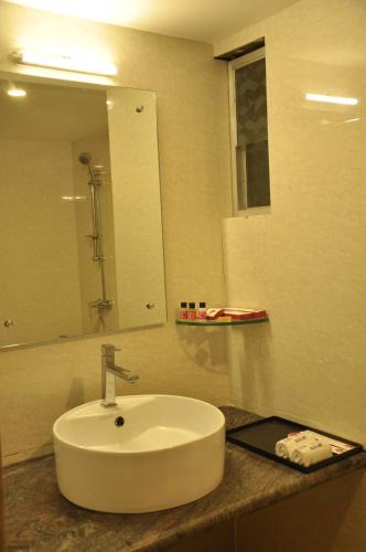 Koupelna, Clarks Inn Badami in Badami