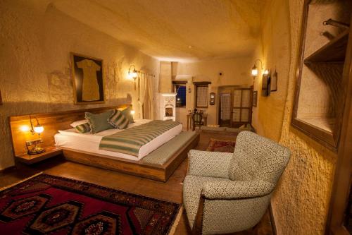 Royal Cave Suite 