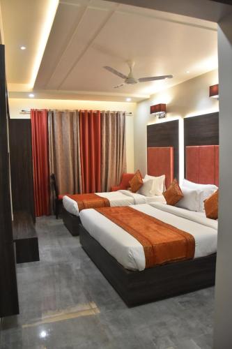 Hotel Abhinav International in Varanasi