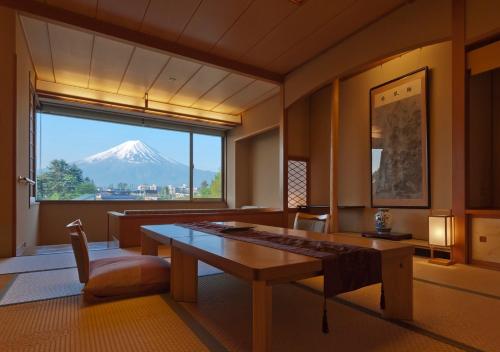 富士山景觀溫泉大池飯店 (Mt. Fuji View Onsen Ooike Hotel) in 富士河口湖
