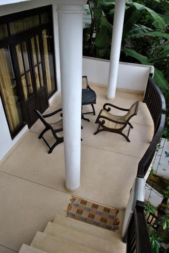 2 bedrooms, 3 beds