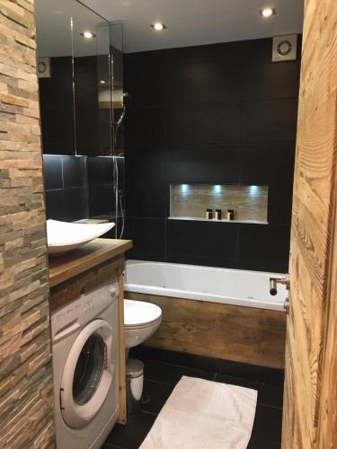 Verbier Medran + Private Sauna - image 11