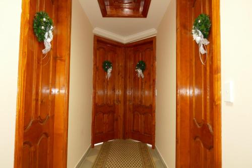 设施服务, Лелека in 亚雷马彻