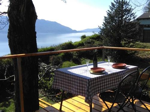  la vecchia casa rosa, Cannero Riviera bei Druogno