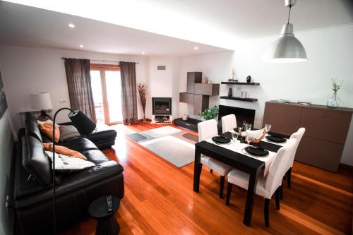  Alemanha266 - Modern Apartment near Beach, Unterkunft in Carcavelos