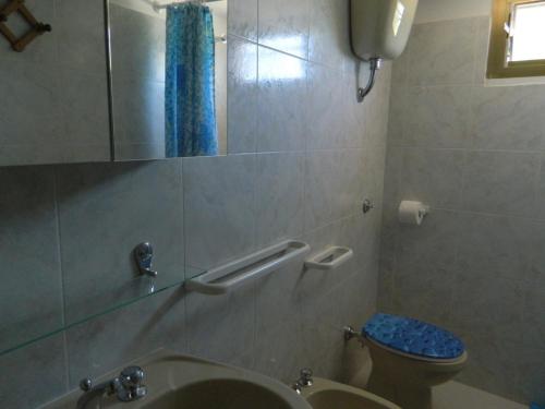 Bathroom, A casa di Uccio- Punta Prosciutto in Padula Fede