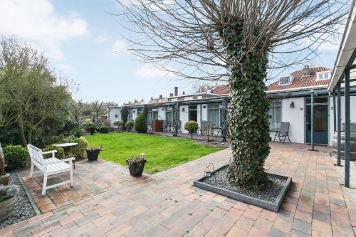 Kert, B&B Papillon in Roosendaal