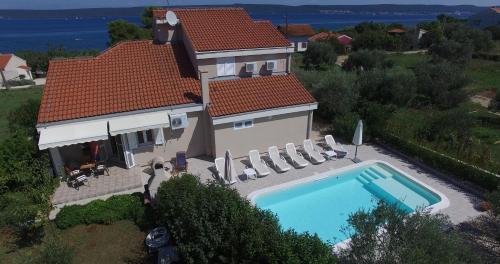  Apartmani Vila Karla, Dobropoljana, otok Pašman, Unterkunft in Dobropoljana