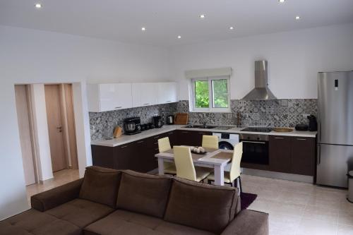  Private Olive Bungalow in Pastida