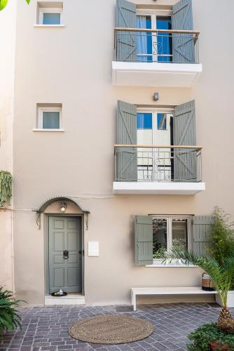 Artemide city places- Petite Apartments 2