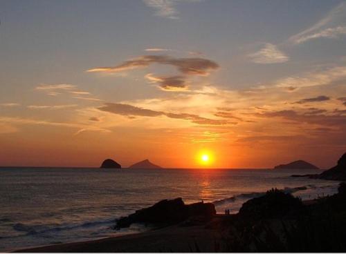 Pousada Recanto Três Coqueiros (Pousada Recanto Tres Coqueiros) in Sao Sebastiao (Sao Paulo)