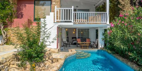  Elia Villa Sleeps 6 Pool Air Con WiFi T720388 in Elia