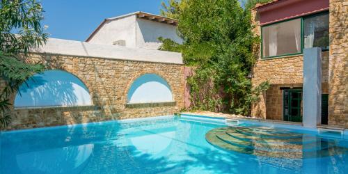  Elia Villa Sleeps 6 Pool Air Con WiFi T720387 in Elia