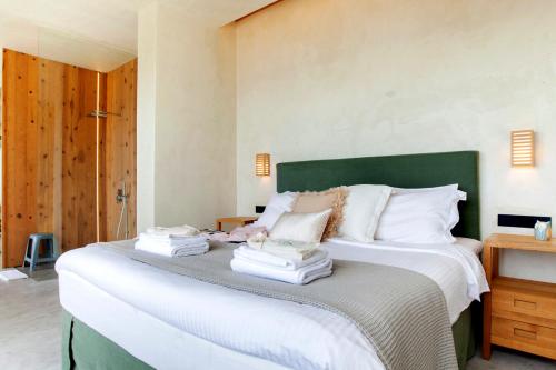  Lygaria Villa Sleeps 4 Pool in Ligaria
