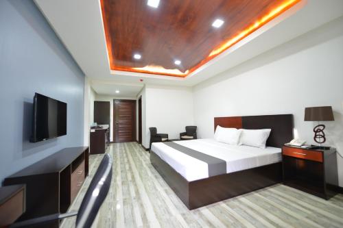 Hotel Gabriella near FQ Cafe by Food Quaranteen