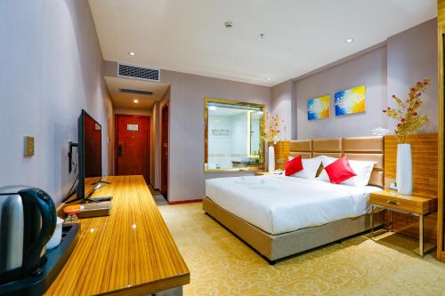 room detail thumbnail 0
