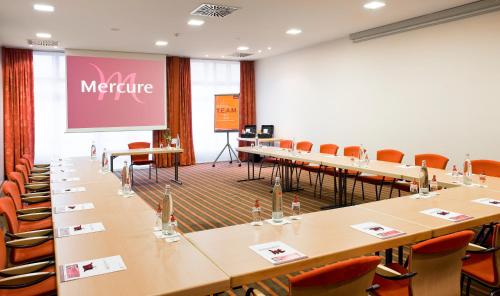 メルキュール ホテル ミュンヘン ノイパーラッハ ズート