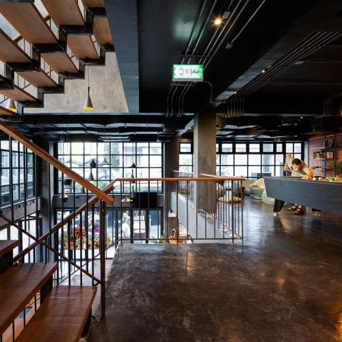 สิ่งอำนวยความสะดวกเพื่อการสันทนาการ, เบด สเตชั่น โฮสเทล ข้าวสาร (BED STATION Hostel Khaosan) near มหาวิทยาลัยธรรมศาสตร์ ท่าพระจันทร์