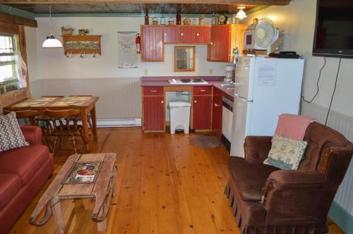 Bugaboo Cottages Bugaboo Cottages