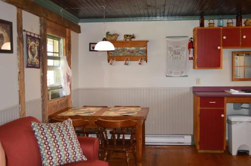 Bugaboo Cottages Bugaboo Cottages